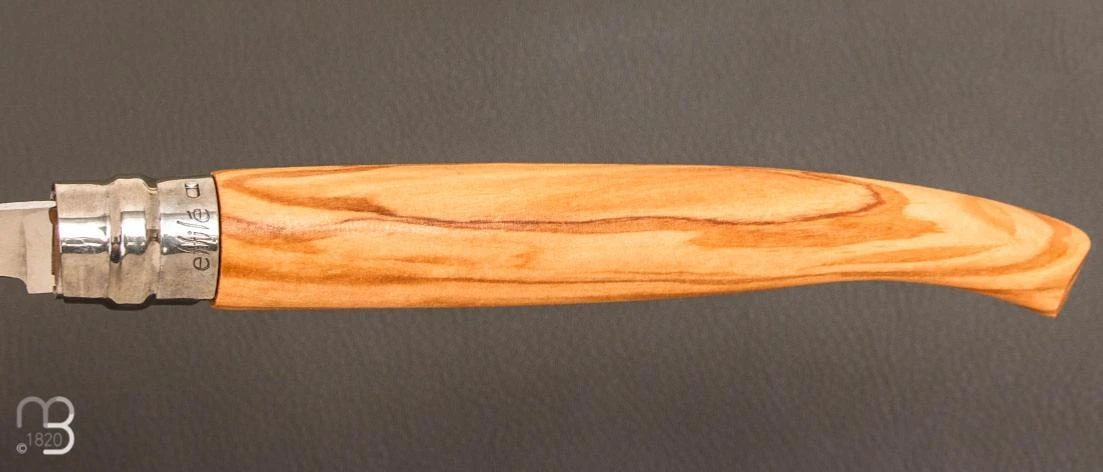 Couteau Opinel Effilé N°15 Inox Olivier - Nouvelle Version 5 Couteau Opinel Effilé N°15 Inox Olivier - Nouvelle Version – Image 3