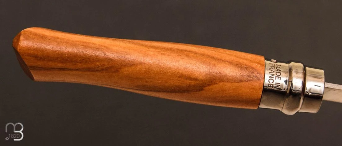 Couteau Opinel N°8 Inox Olivier Avec Plumier 6 Couteau Opinel N°8 Inox Olivier Avec Plumier – Image 4