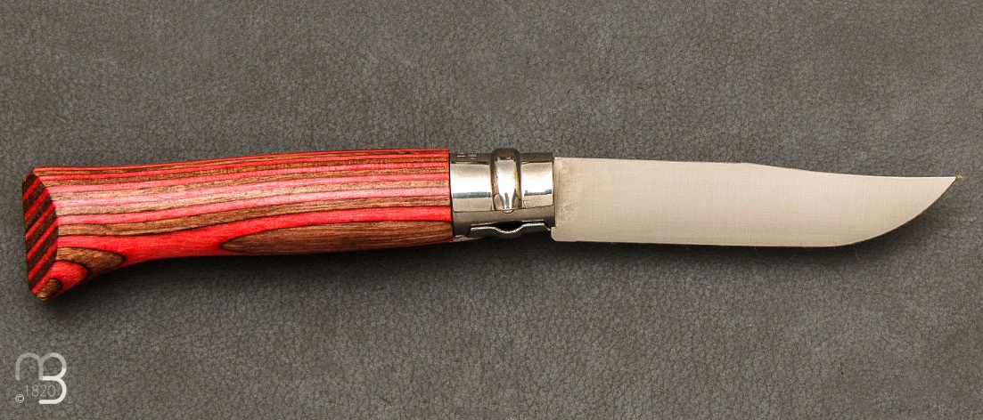 Couteau Opinel N°08 Bouleau Lamellé Rouge 4 Couteau Opinel N°08 Bouleau Lamellé Rouge – Image 2